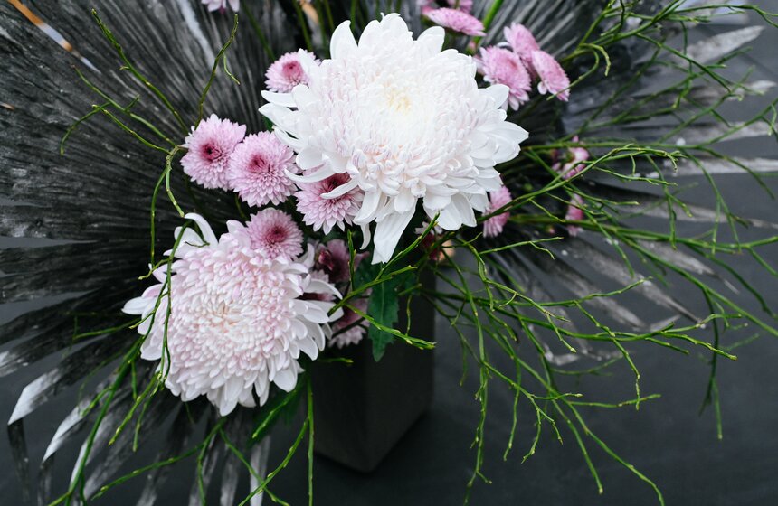 Выставка икебаны "Акценты осени" проходит в Москве 10 фото