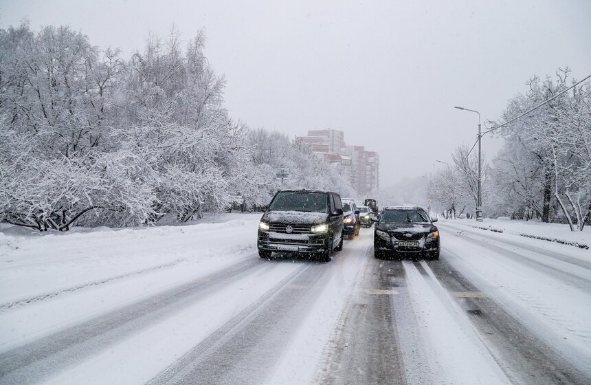 Снегопад накрыл Москву 31 декабря 2 фото