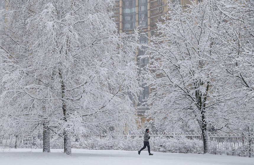 Снегопад накрыл Москву 31 декабря 10 фото