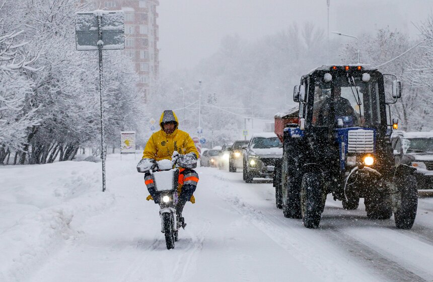 Снегопад накрыл Москву 31 декабря 4 фото