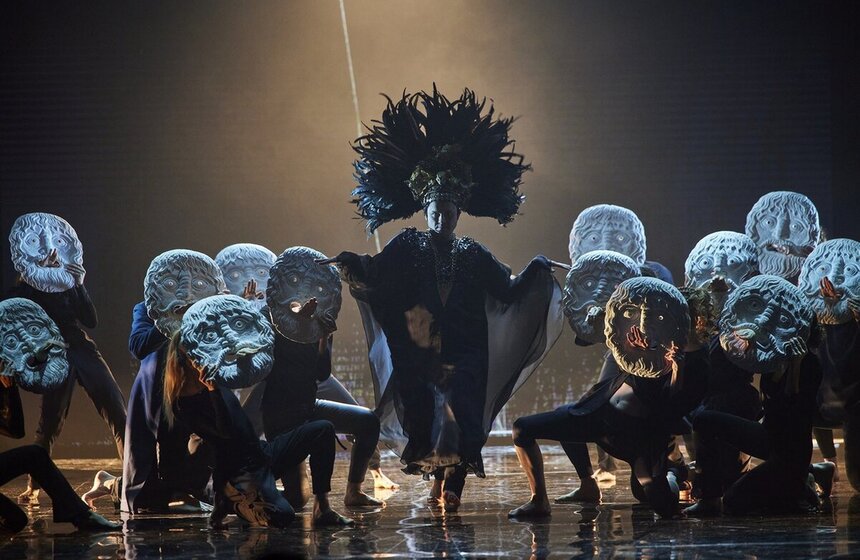 <a href="https://www.m24.ru/galleries/kultura/13012024/656713" target="_blank">Губернский театр отпраздновал 10-летие перформансом в постановке Безрукова</a>