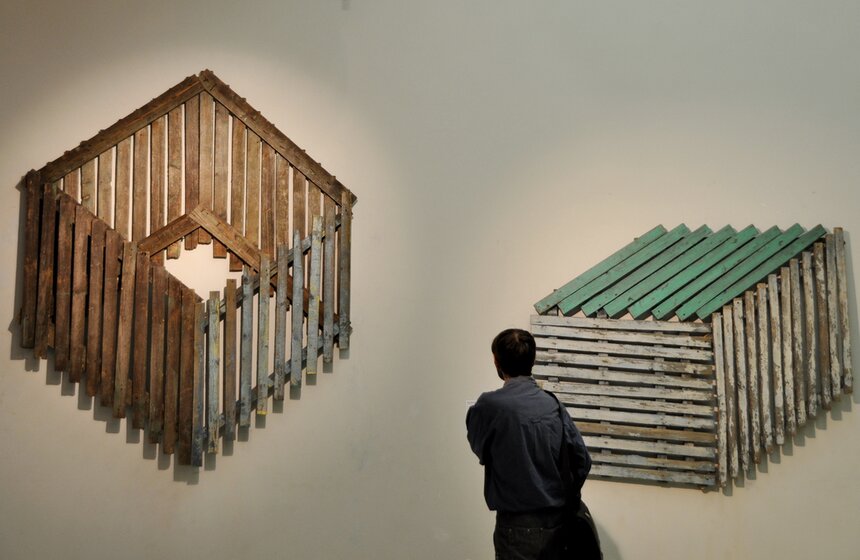 В Москве открылся вернисаж "Красота неприглядности" 16 фото