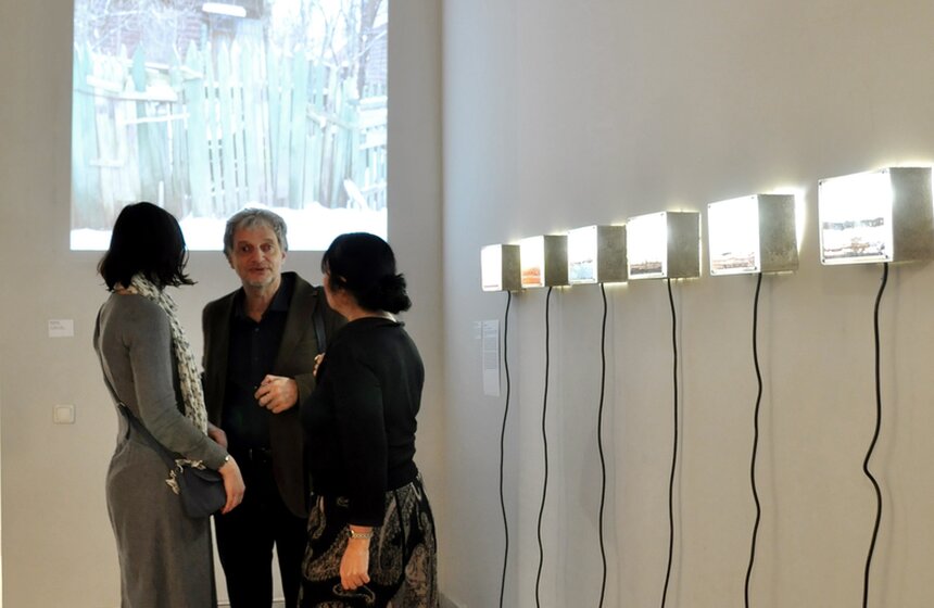 В Москве открылся вернисаж "Красота неприглядности" 20 фото