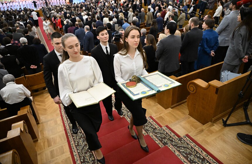 В МГУ прошло торжественное заседание к 270-летию университета 16 фото