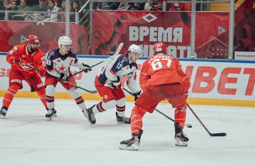 "Спартак" обыграл ЦСКА в матче КХЛ 17 фото
