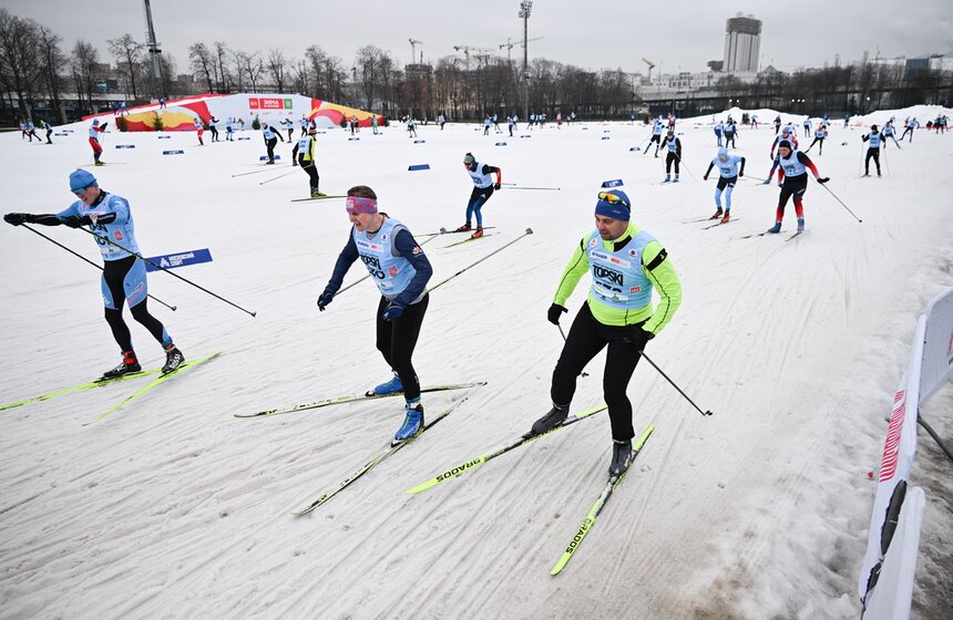 В "Лужниках" прошли лыжные соревнования TOPSKI FAMILY 20 фото