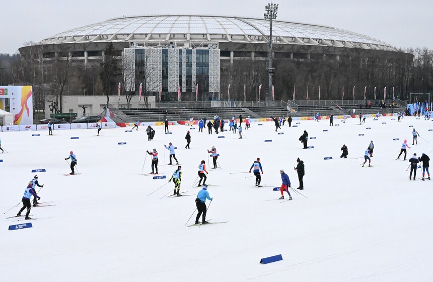 В "Лужниках" прошли лыжные соревнования TOPSKI FAMILY 11 фото