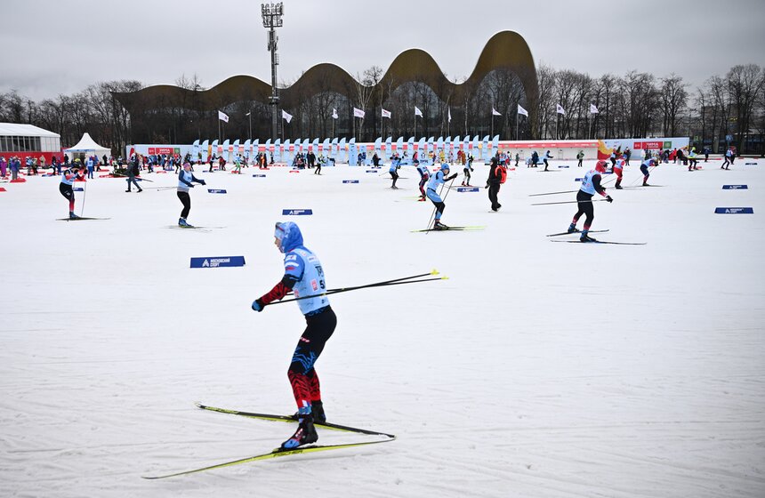 В "Лужниках" прошли лыжные соревнования TOPSKI FAMILY 19 фото