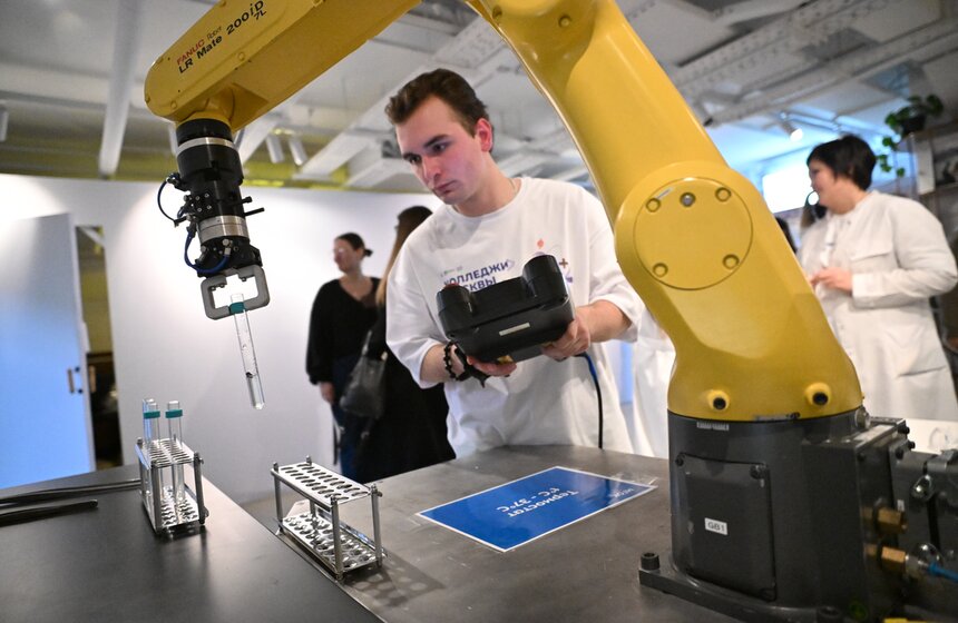 День студентов колледжей Москвы состоялся в "Три вокзала. Депо" 15 фото