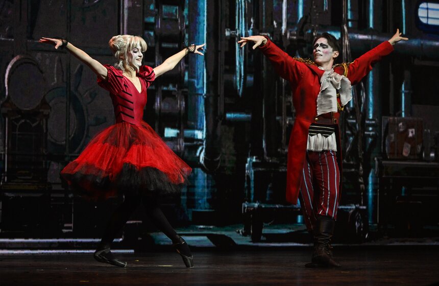 Премьера шоу "Щелкунчик. Королевство летучих мышей" прошла в "ЦСКА Арене" 14 фото