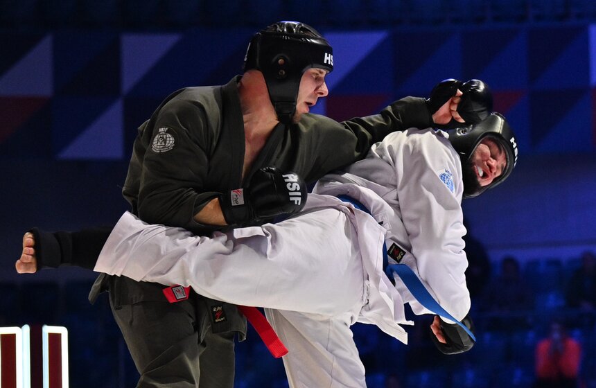 Чемпионат мира по рукопашному бою в абсолютной весовой категории прошел в Москве 23 фото