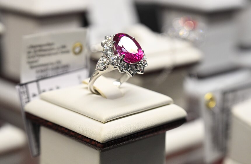 Ювелирная выставка "JUNWEX. Лучшие украшения в России" проходит на ВДНХ 6 фото