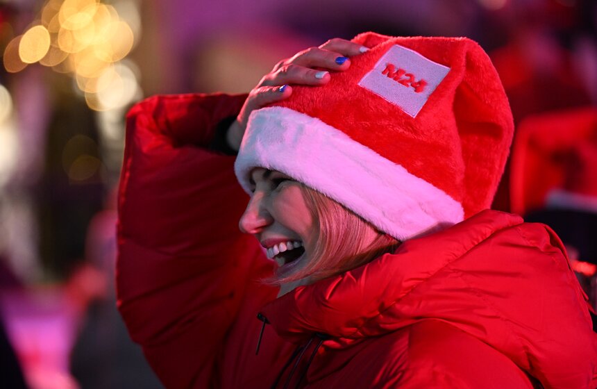 Фестиваль "Солома" прошел на катке на площади Революции 12 фото