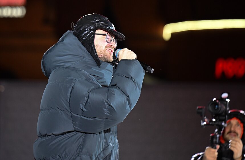 Фестиваль "Солома" прошел на катке на площади Революции 15 фото