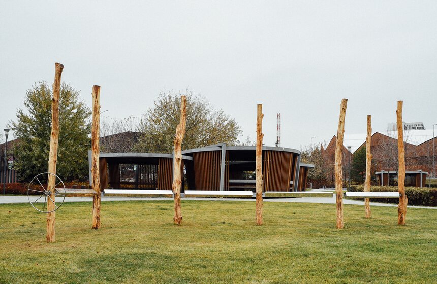 Новые экспонаты появились на фестивале "Здесь и сейчас" в центре "Сколково" 5 фото