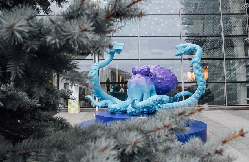 Новые экспонаты появились на фестивале "Здесь и сейчас" в центре "Сколково" 12 фото