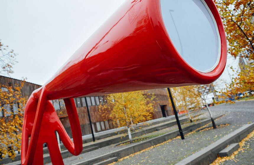 Новые экспонаты появились на фестивале "Здесь и сейчас" в центре "Сколково" 19 фото