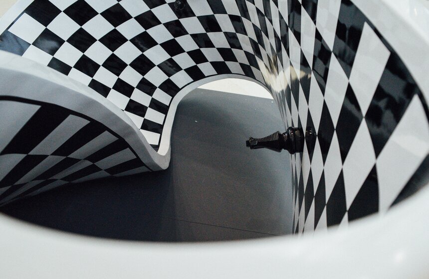 Новые экспонаты появились на фестивале "Здесь и сейчас" в центре "Сколково" 15 фото