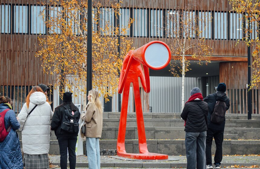 Новые экспонаты появились на фестивале "Здесь и сейчас" в центре "Сколково" 18 фото