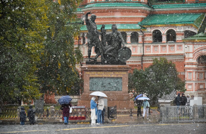 В Москве выпал первый снег 23 фото