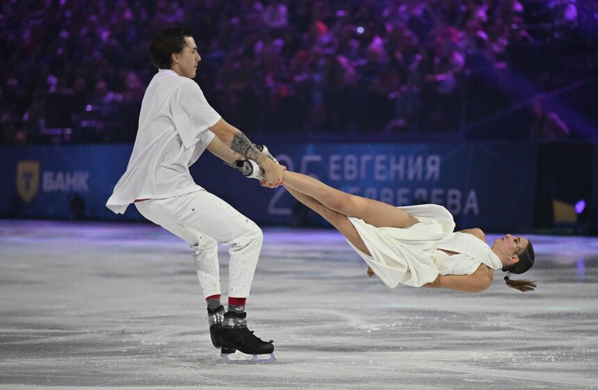 Ледовое шоу "Евгения Медведева. 25 лет" состоялось в Москве 22 фото