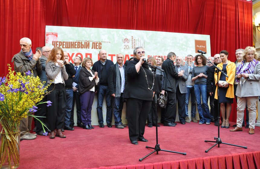 В ГУМе открылась выставка "Выход в театр" 12 фото