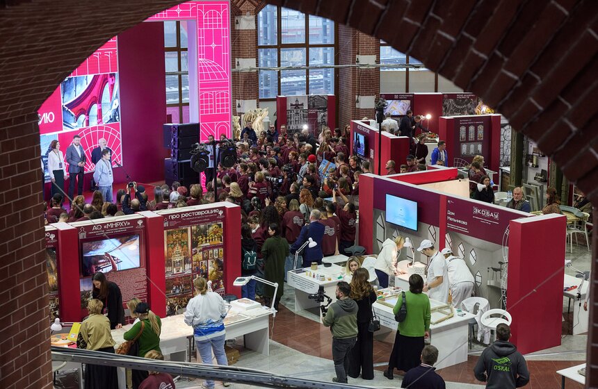 Выставка "ПРО реставрацию" проходит в Москве 16 фото