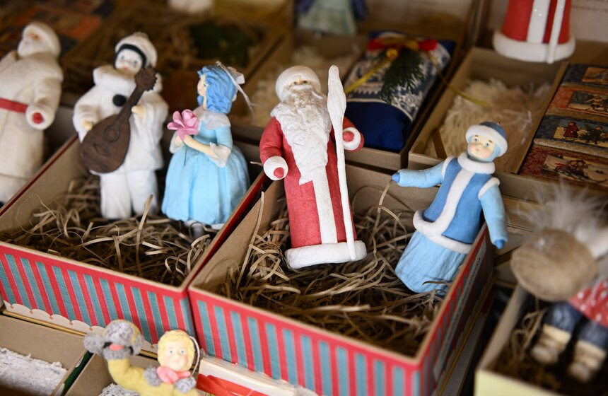 Телеканал "Москва Доверие" нарядил елку в ГУМе 22 фото