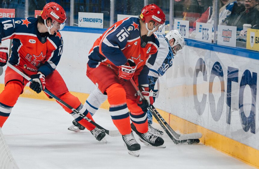ЦСКА обыграл "Динамо" в матче КХЛ 12 фото