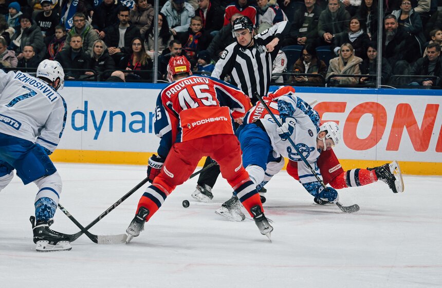 ЦСКА обыграл "Динамо" в матче КХЛ 21 фото