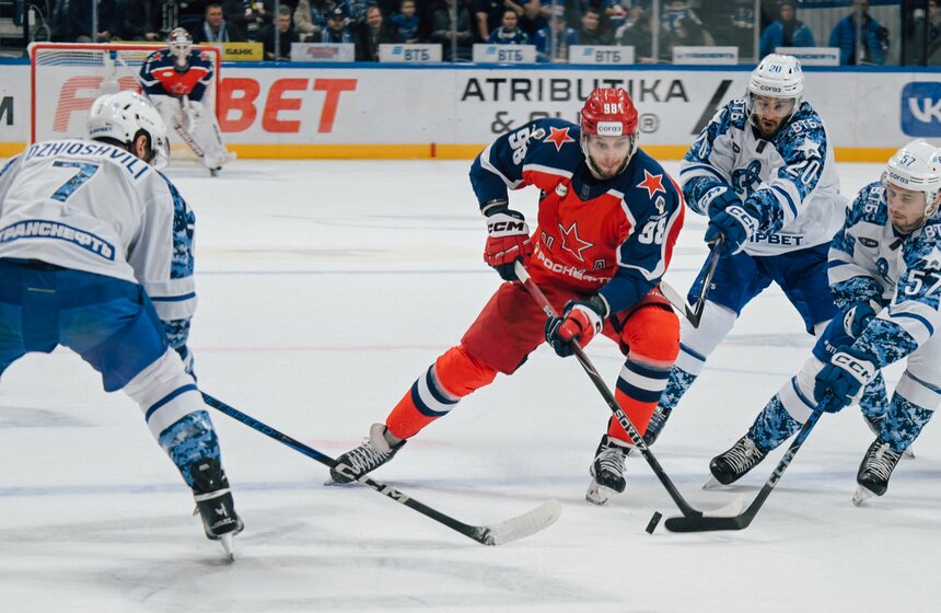 ЦСКА обыграл "Динамо" в матче КХЛ 10 фото