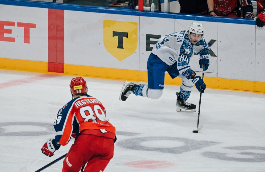 ЦСКА обыграл "Динамо" в матче КХЛ 26 фото