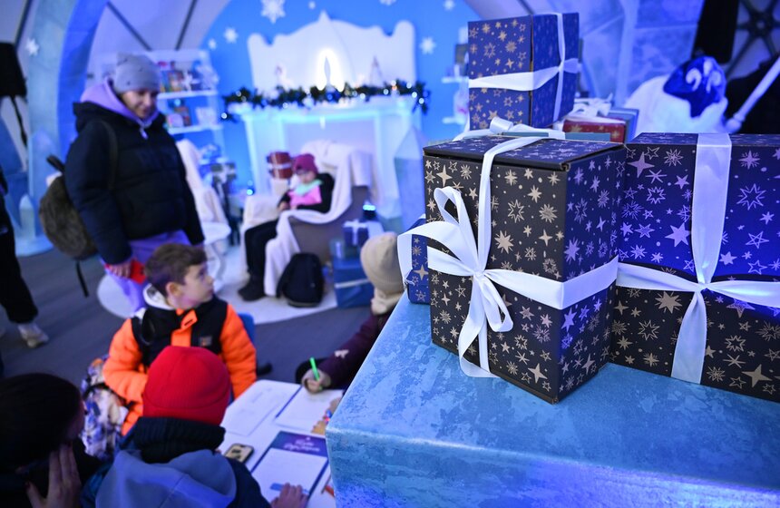 "Почта Деда Мороза" заработала в СК "Лужники" 9 фото