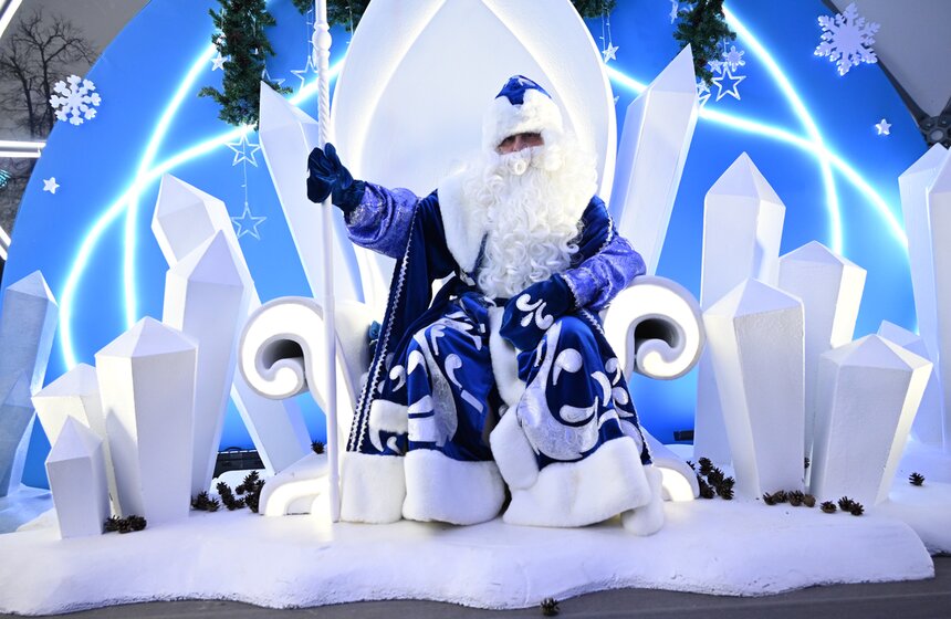 "Почта Деда Мороза" заработала в СК "Лужники" 5 фото