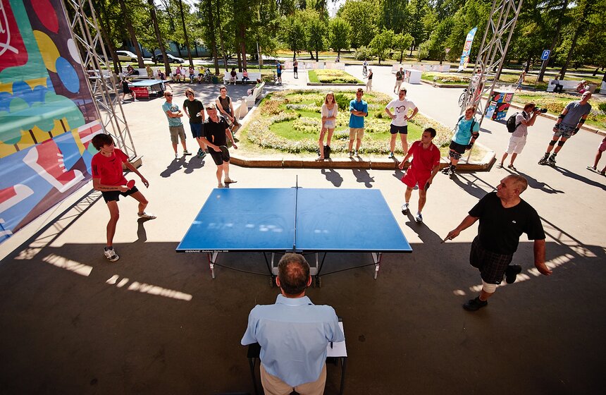 На ВДНХ прошли соревнования по пинг-понгу на Кубок мэра Москвы 3 фото