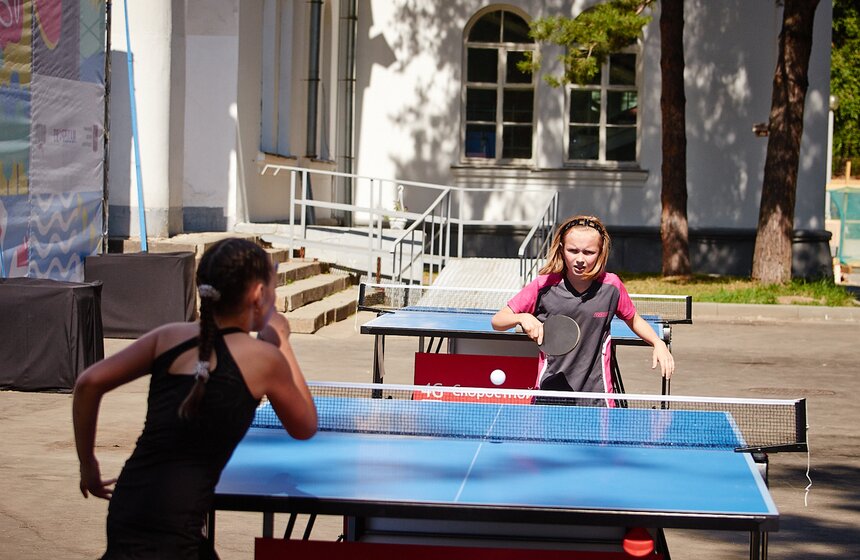 На ВДНХ прошли соревнования по пинг-понгу на Кубок мэра Москвы 7 фото