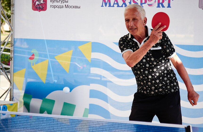 На ВДНХ прошли соревнования по пинг-понгу на Кубок мэра Москвы 8 фото