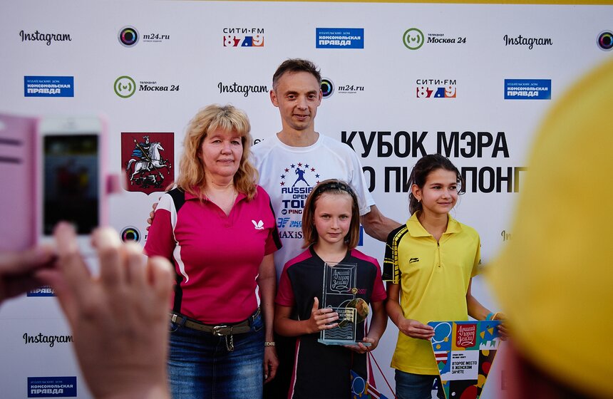 На ВДНХ прошли соревнования по пинг-понгу на Кубок мэра Москвы 16 фото