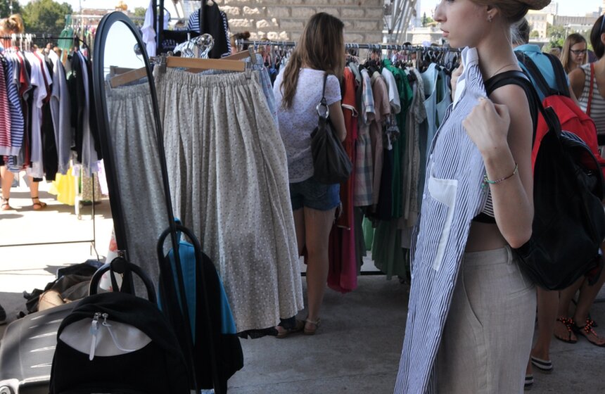 В Москве прошла ярмарка-распродажа "Ламбада маркет" 7 фото