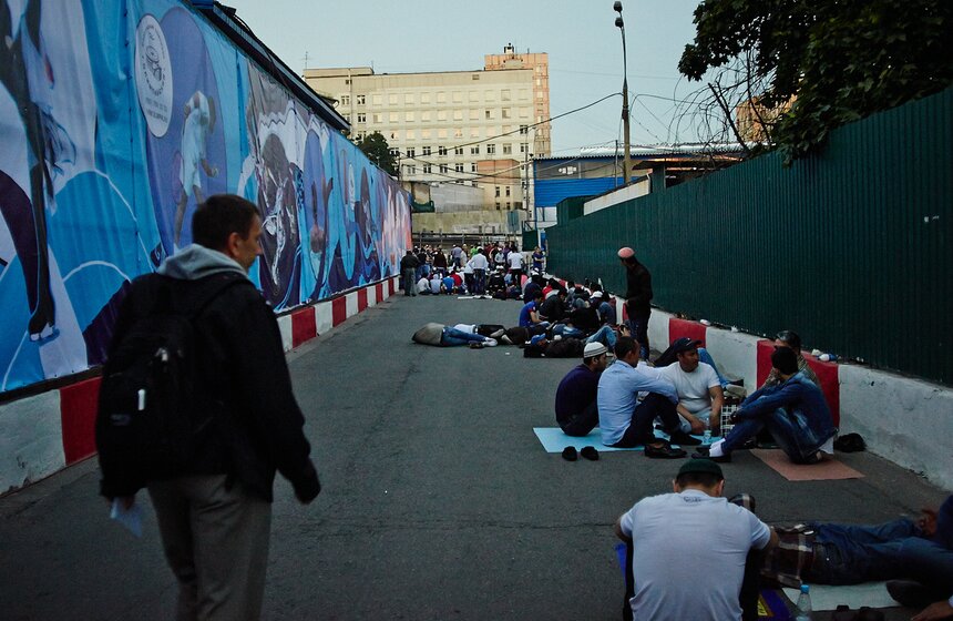 В Москве мусульмане начали праздновать Ураза-байрам 5 фото