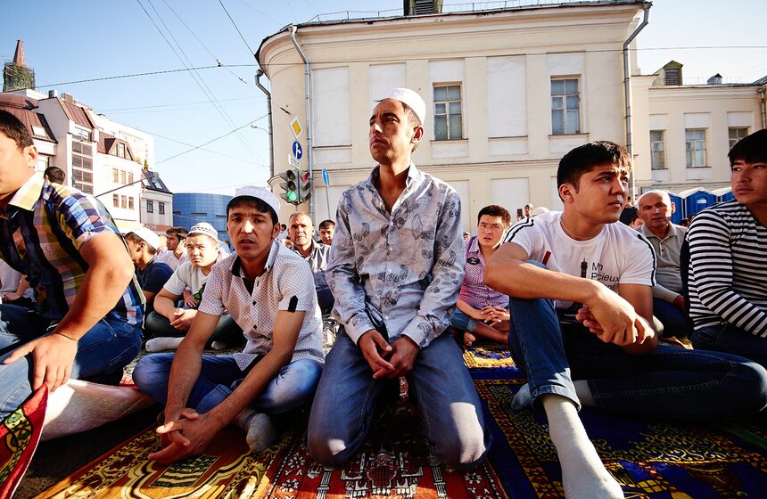 В Москве мусульмане начали праздновать Ураза-байрам 32 фото