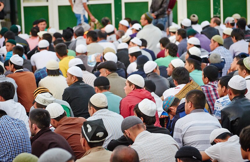 В Москве мусульмане начали праздновать Ураза-байрам 11 фото