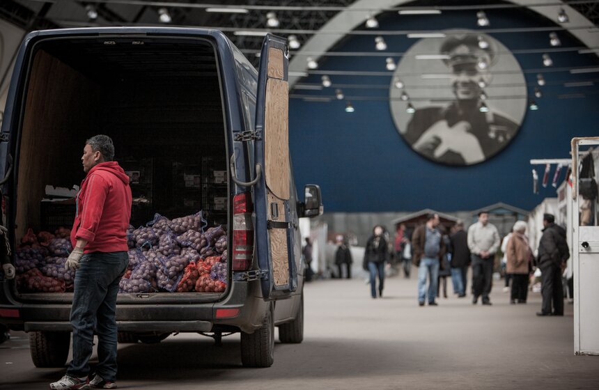 Гагарин и стеклянная крыша: как ремонтируют "Космос" на ВДНХ 7 фото