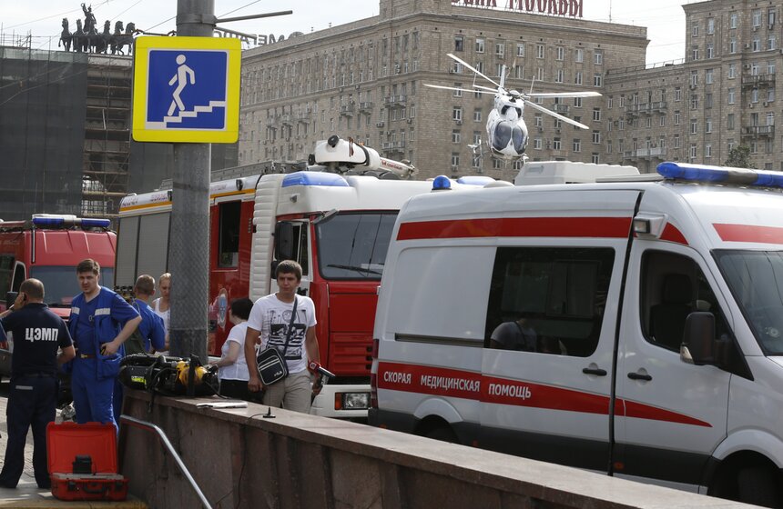 На Арбатско-Покровской линии метро с рельсов сошли вагоны поезда 1 фото