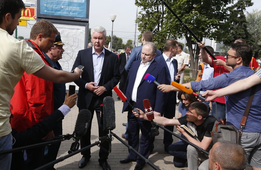 На Арбатско-Покровской линии метро с рельсов сошли вагоны поезда 15 фото