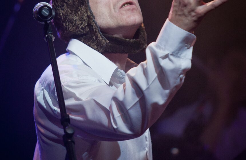 Ироничная рок-группа НОМ дала сольный концерт в столице 5 фото