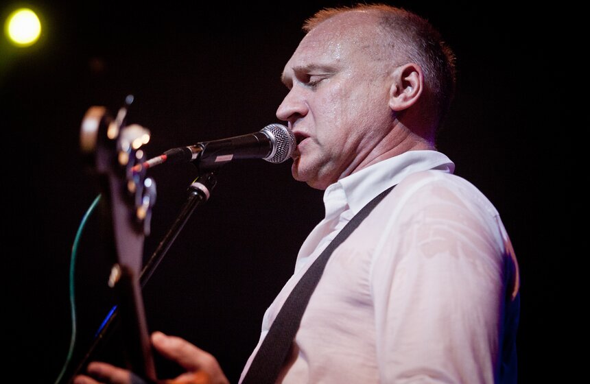 Ироничная рок-группа НОМ дала сольный концерт в столице 8 фото