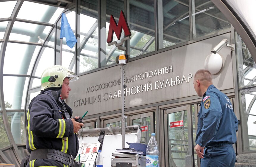 Крупная авария в московском метро 6 фото