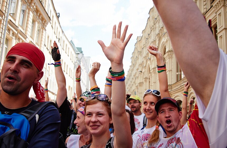 У стен Кремля состоялся ГУМовский велопробег 23 фото