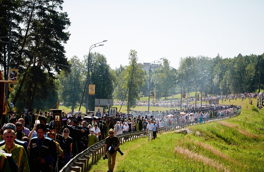 Состоялся Крестный ход в честь 700-летия Сергия Радонежского 12 фото